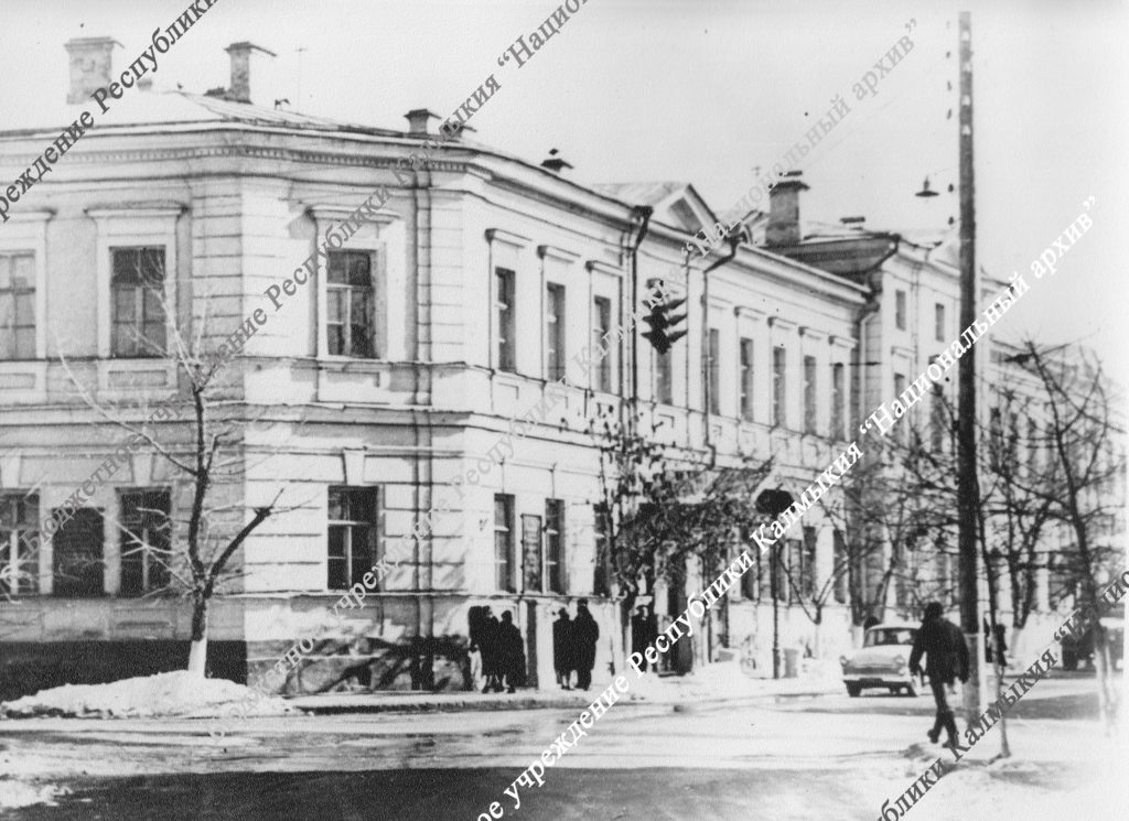 Здание, где в 1919 году находился Реввоенсовет. г.Астрахань